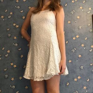 White Sweet Claire Lace Dress